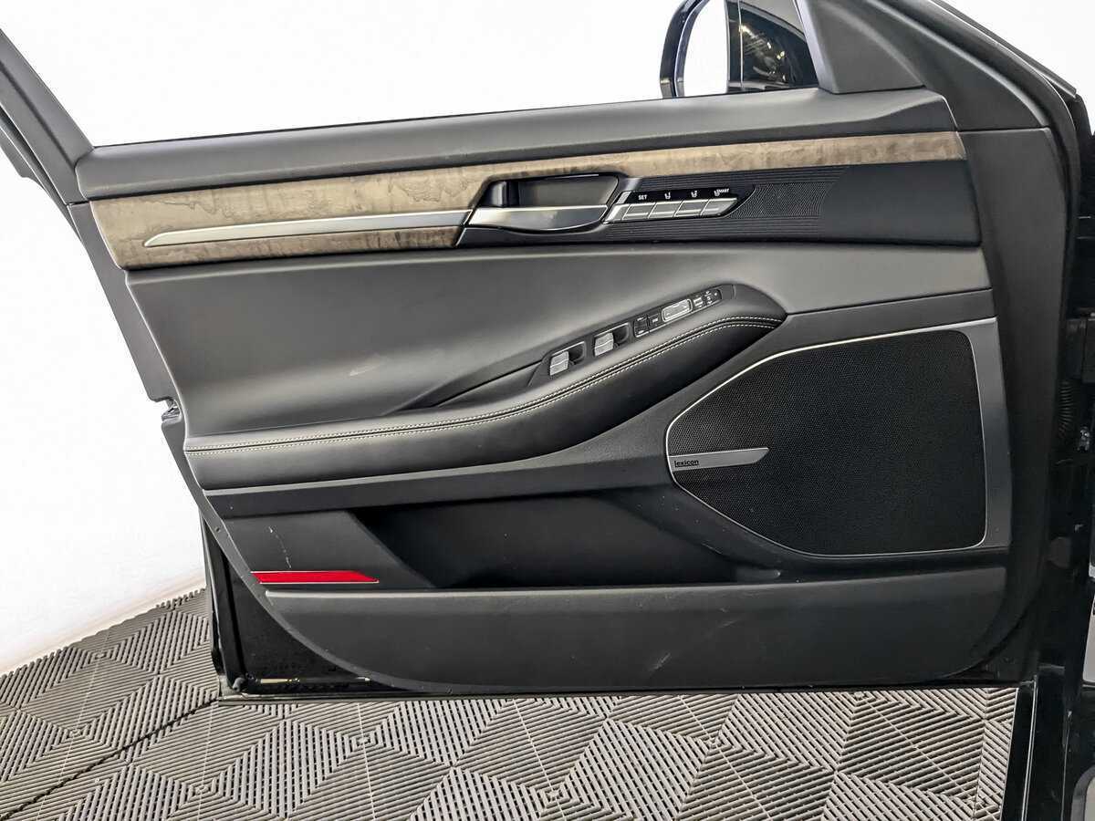 Genesis G90 с пробегом — 2020 год. Фото: #18