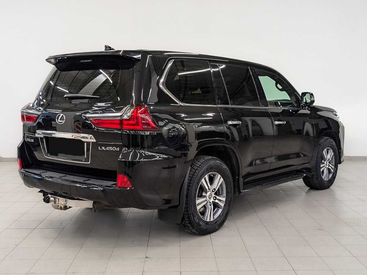 Lexus LX с пробегом — 2018 год. Фото: #4