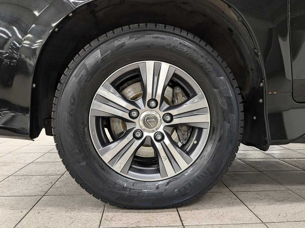 Lexus LX с пробегом — 2018 год. Фото: #11