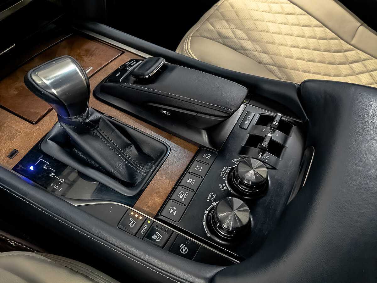 Lexus LX с пробегом — 2018 год. Фото: #25