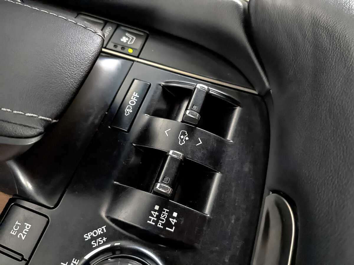 Lexus LX с пробегом — 2018 год. Фото: #27