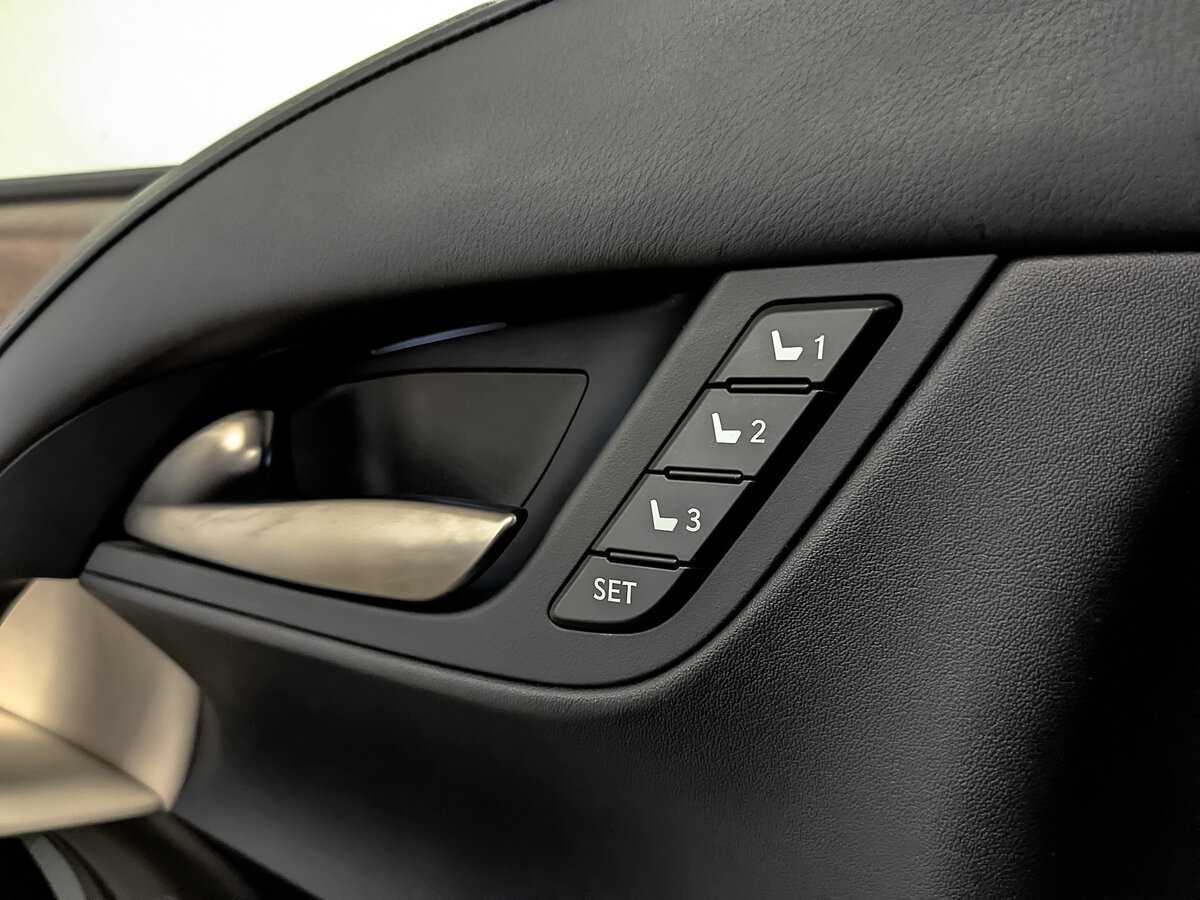 Lexus LX с пробегом — 2018 год. Фото: #29