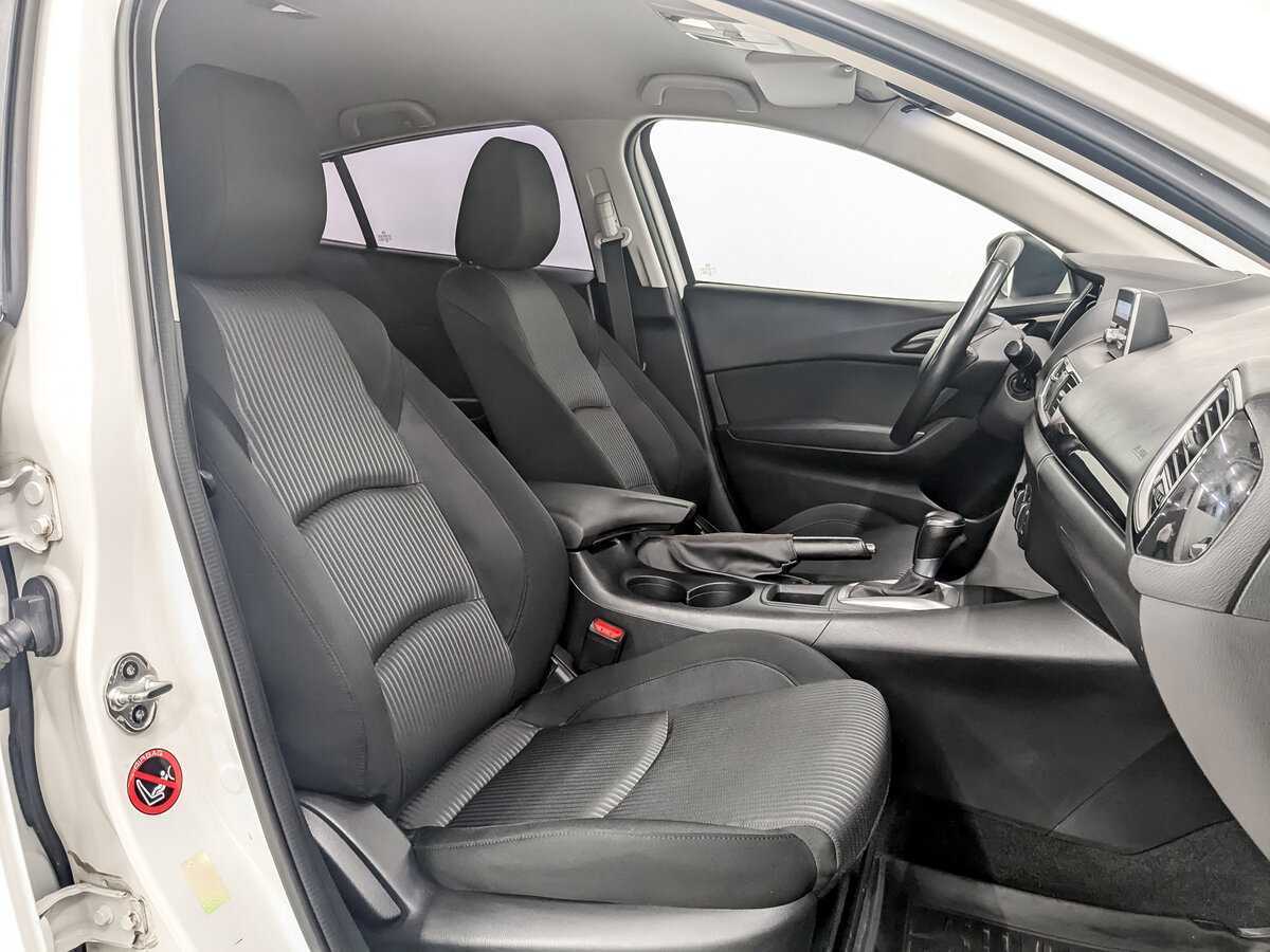 Mazda 3 с пробегом — 2014 год. Фото: #22