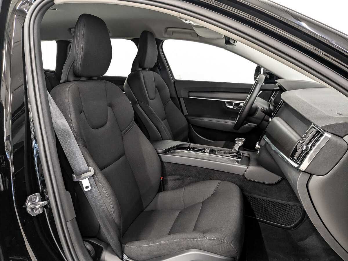 Volvo V90 Cross Country с пробегом — 2019 год. Фото: #20