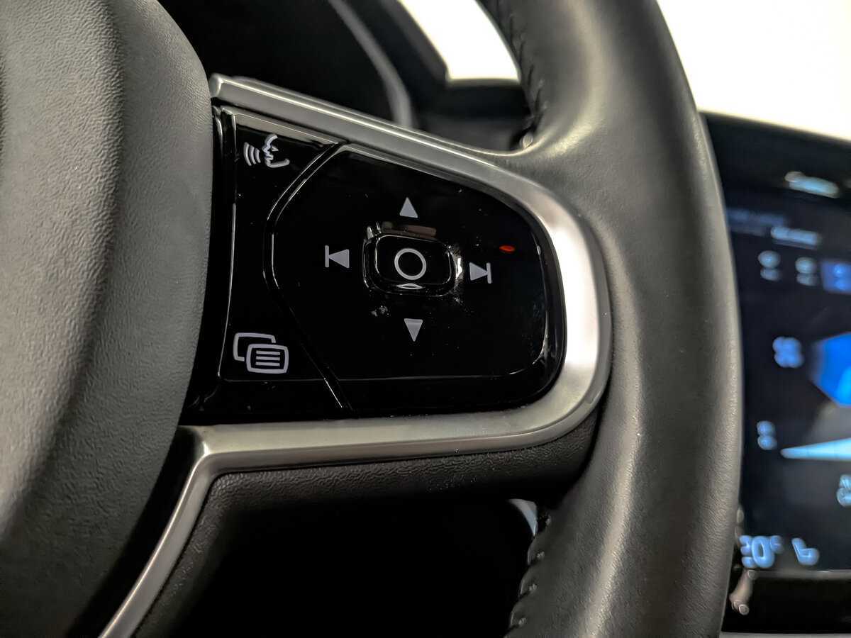 Volvo V90 Cross Country с пробегом — 2019 год. Фото: #23