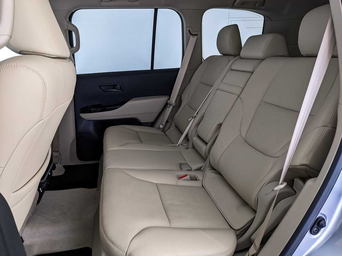 Toyota Land Cruiser с пробегом — 2022 год. Фото: #11