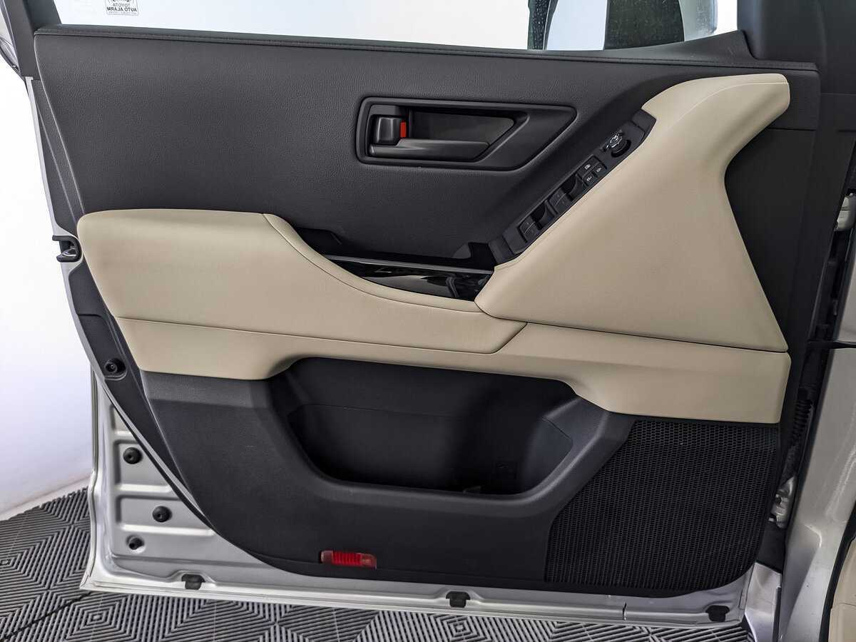 Toyota Land Cruiser с пробегом — 2022 год. Фото: #18