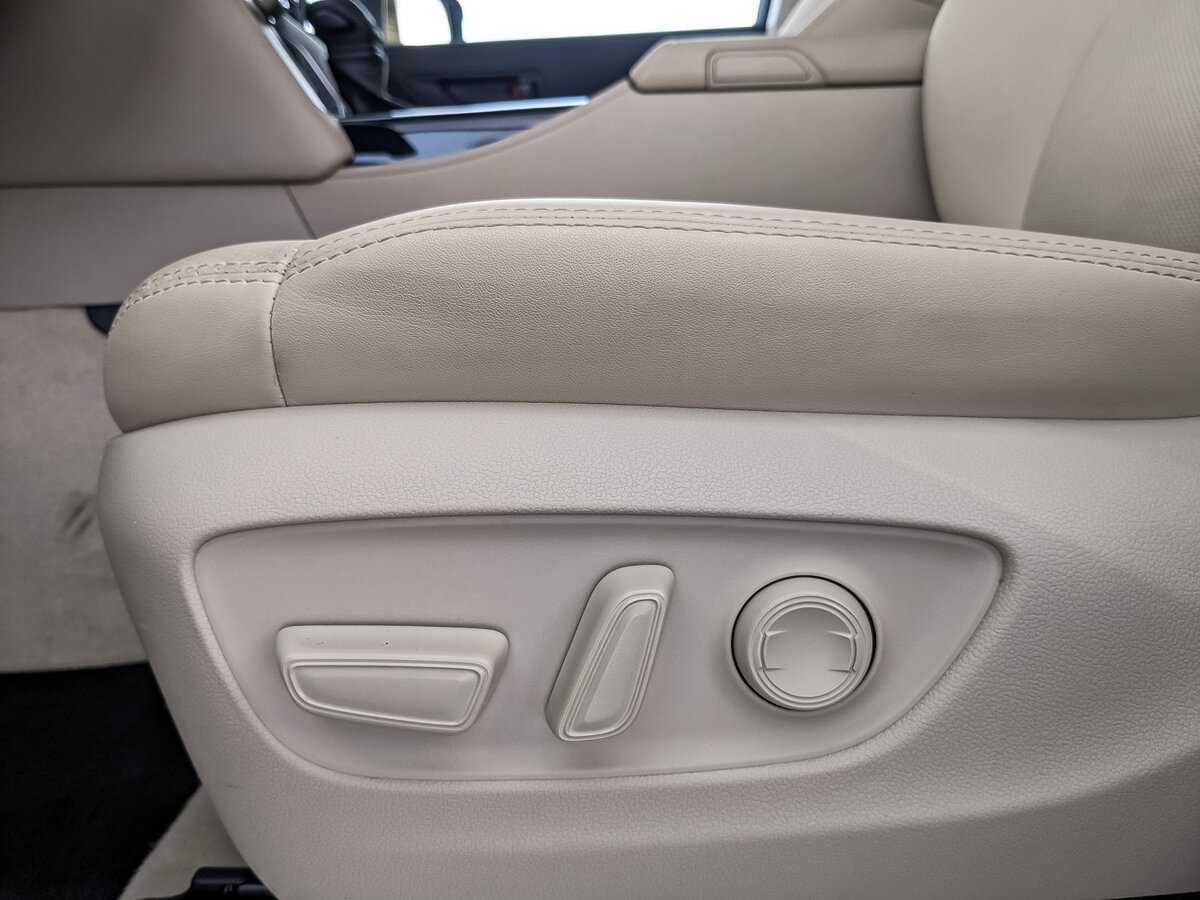 Toyota Land Cruiser с пробегом — 2022 год. Фото: #20