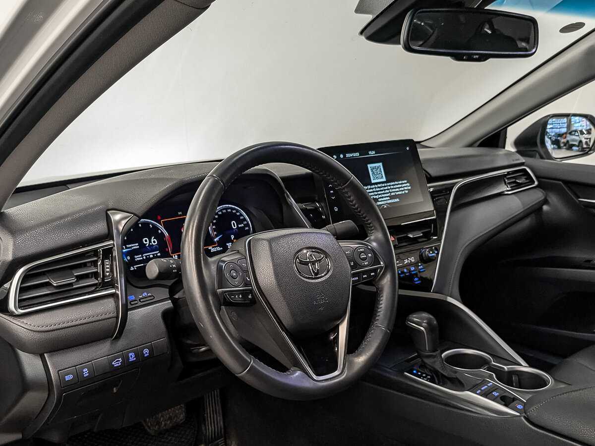 Toyota Camry с пробегом — 2023 год. Фото: #14