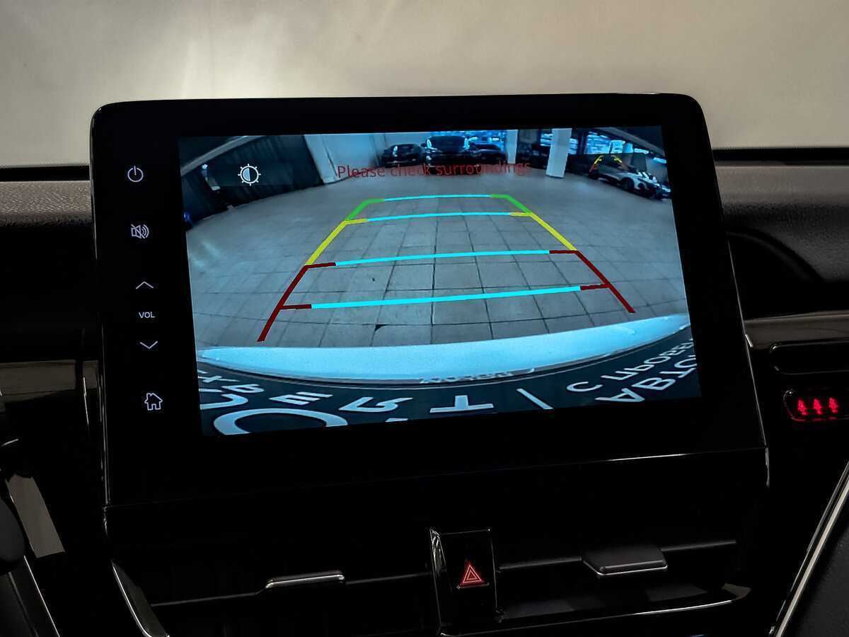 Toyota Camry с пробегом — 2023 год. Фото: #25