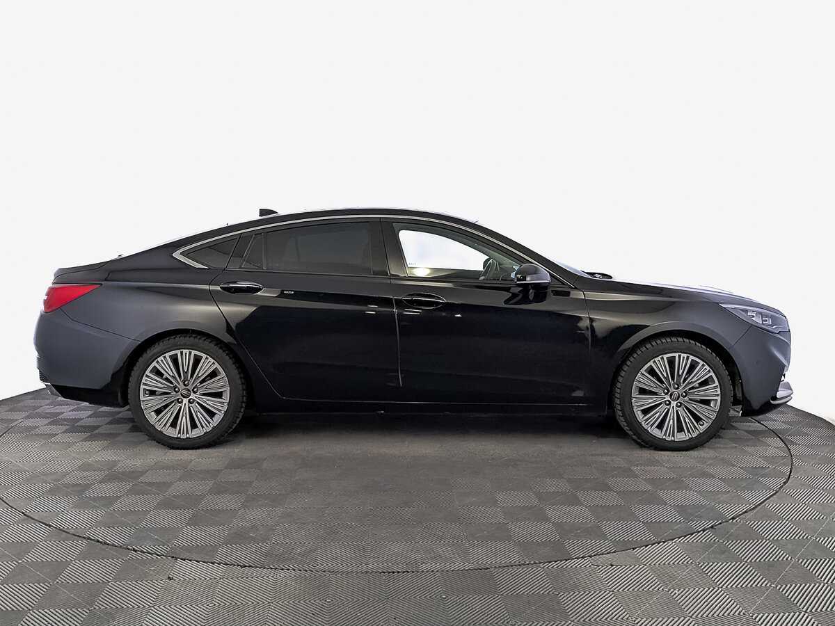 Hongqi H5 с пробегом — 2022 год. Фото: #3