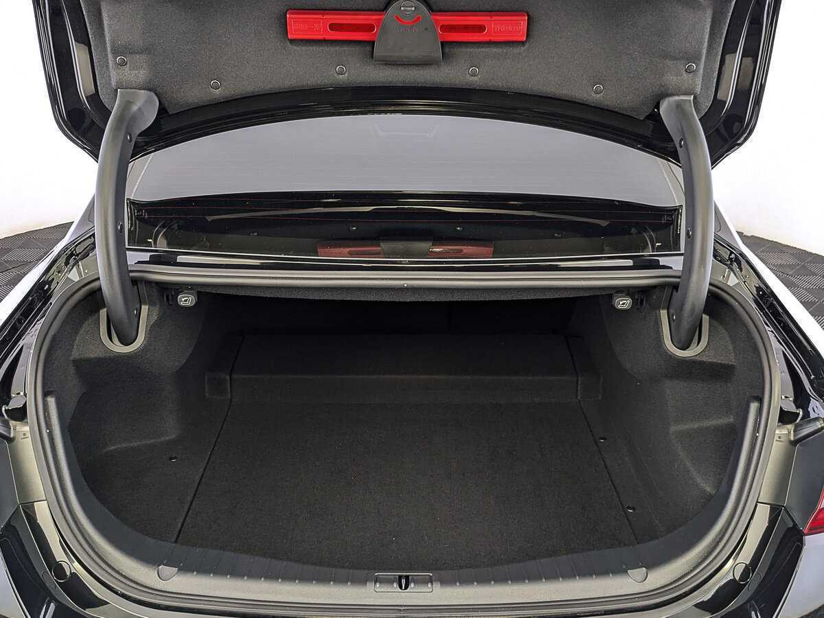 Hongqi H5 с пробегом — 2022 год. Фото: #9