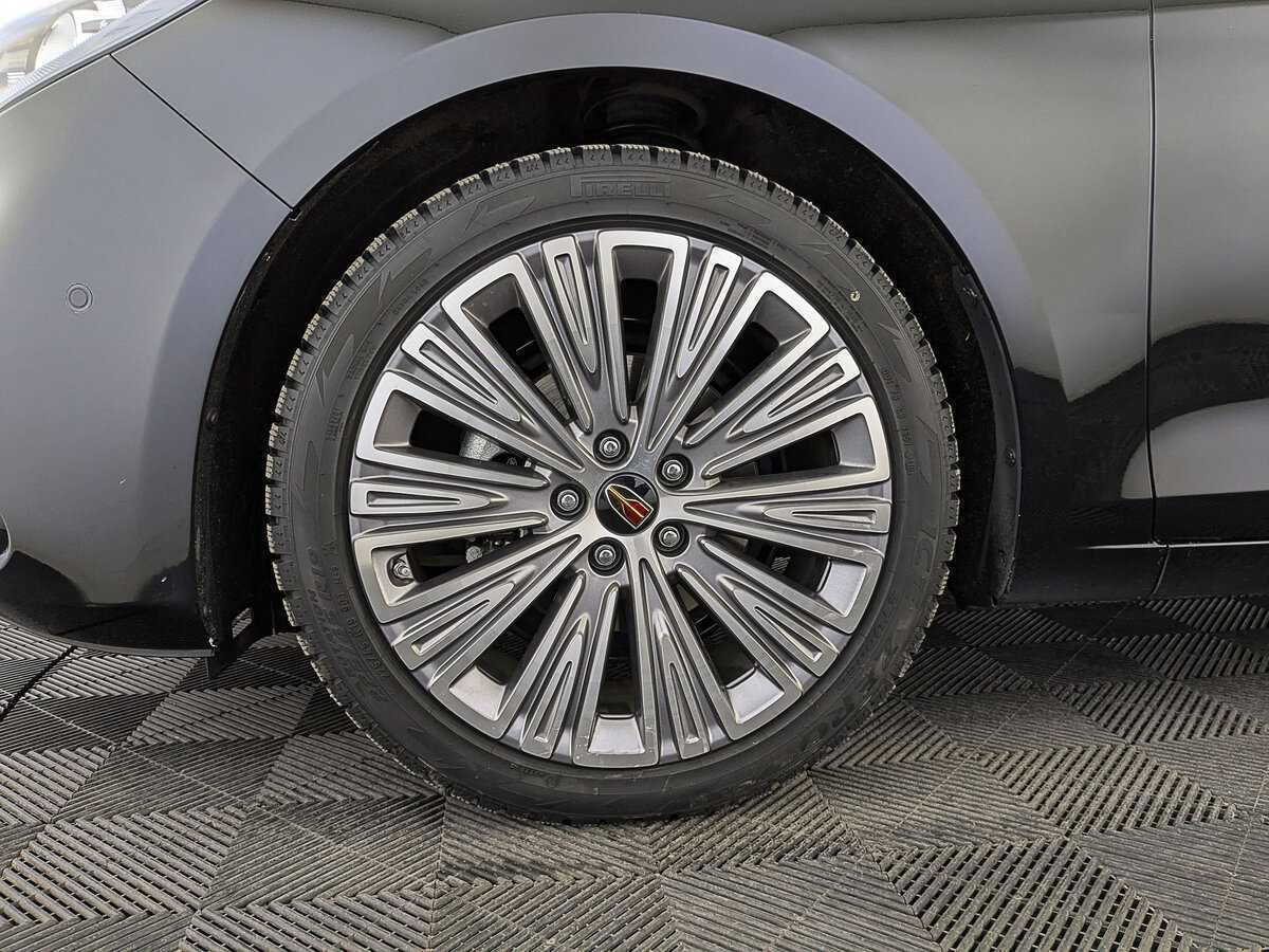 Hongqi H5 с пробегом — 2022 год. Фото: #11