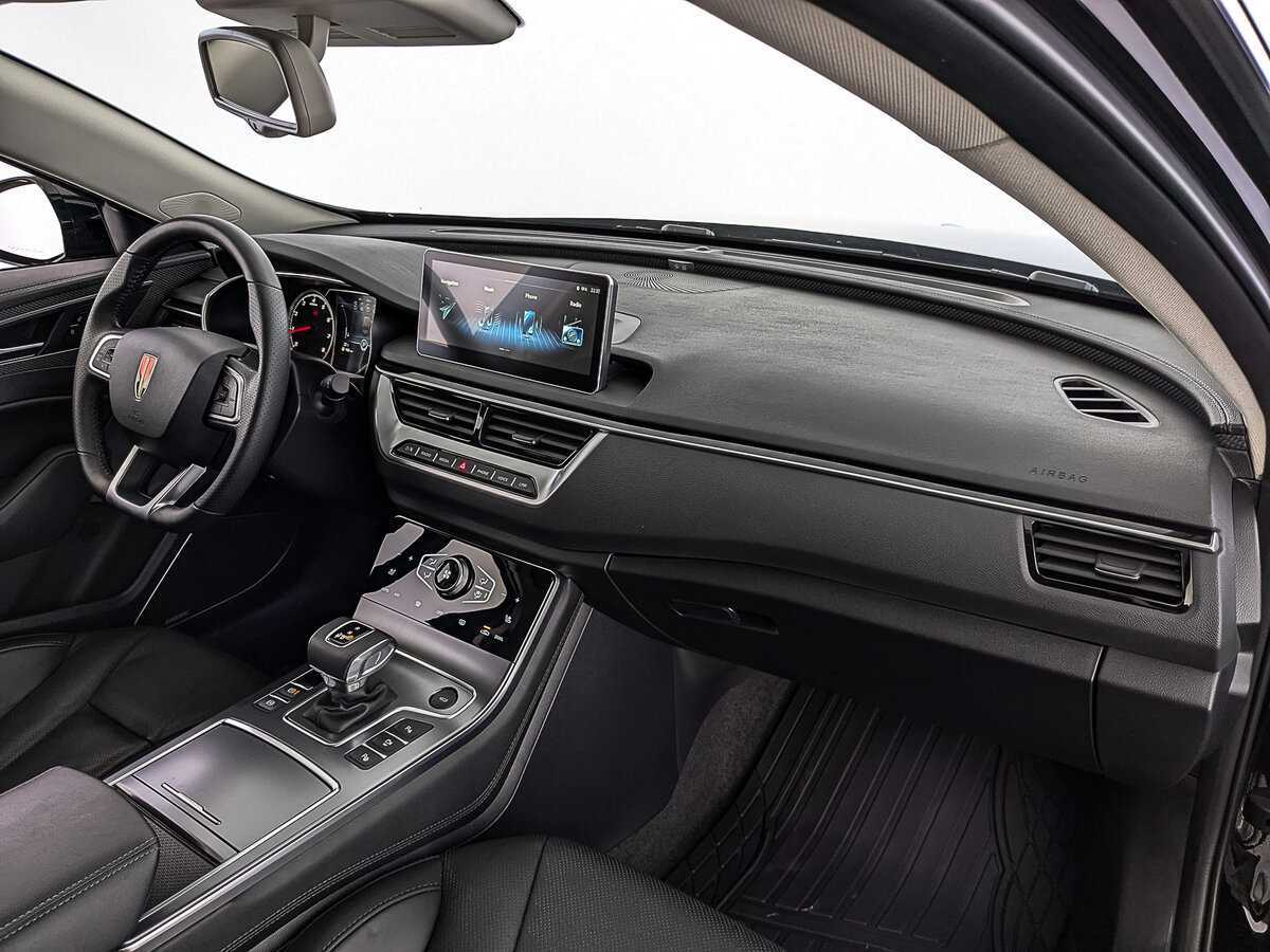 Hongqi H5 с пробегом — 2022 год. Фото: #12