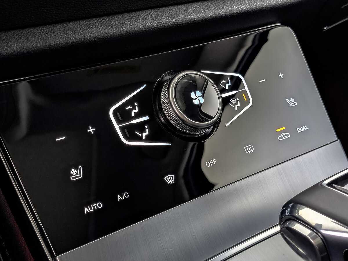 Hongqi H5 с пробегом — 2022 год. Фото: #20