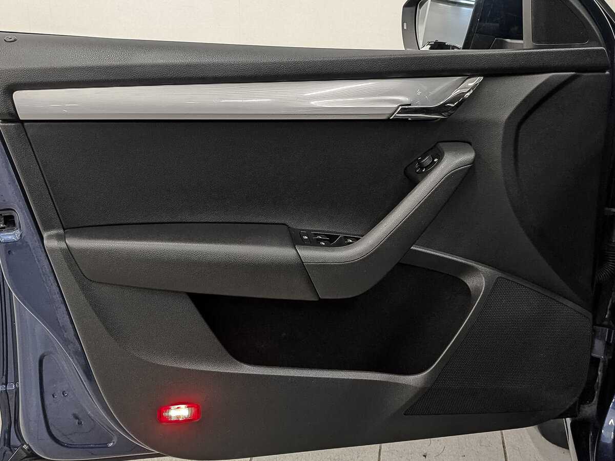 Skoda Octavia с пробегом — 2015 год. Фото: #17