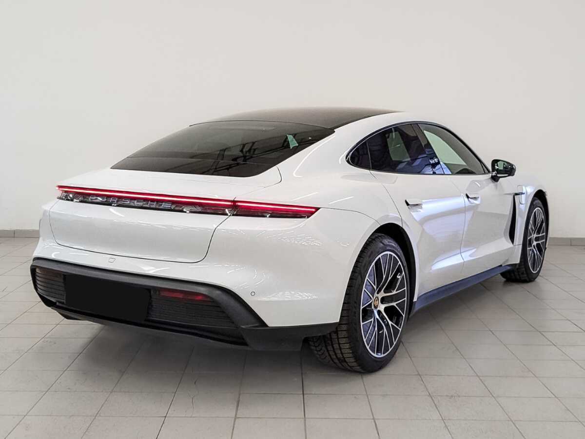 Porsche Taycan с пробегом — 2021 год. Фото: #4