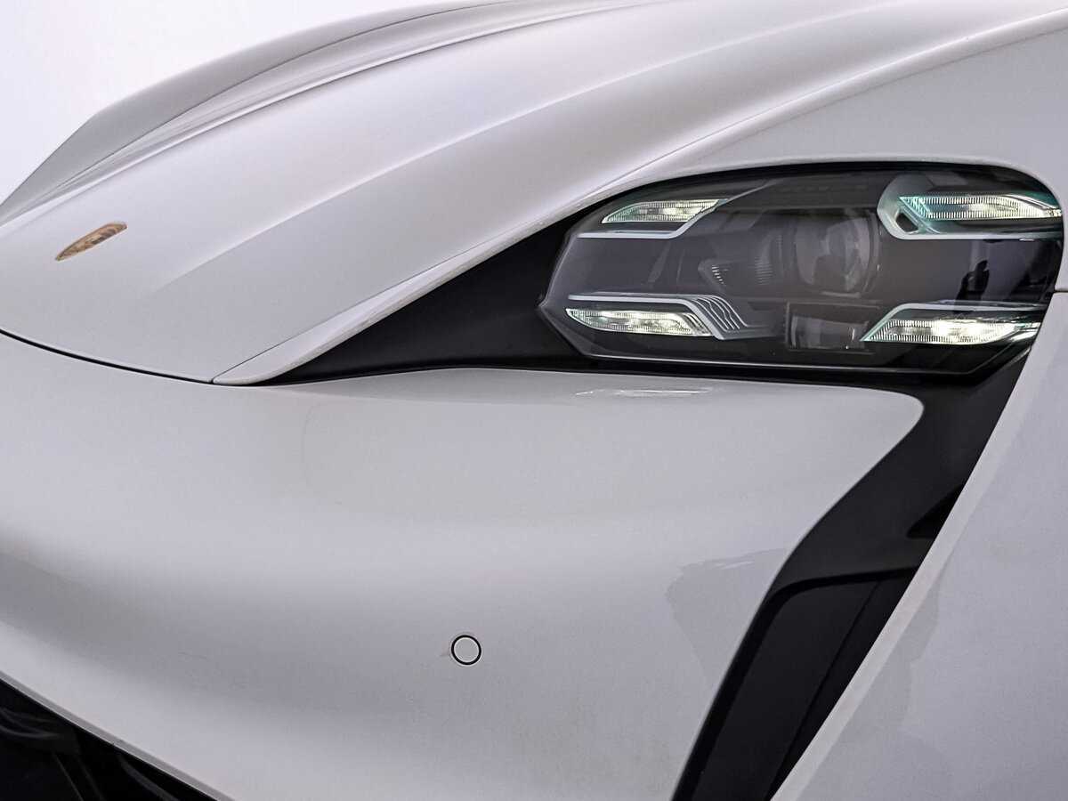 Porsche Taycan с пробегом — 2021 год. Фото: #25