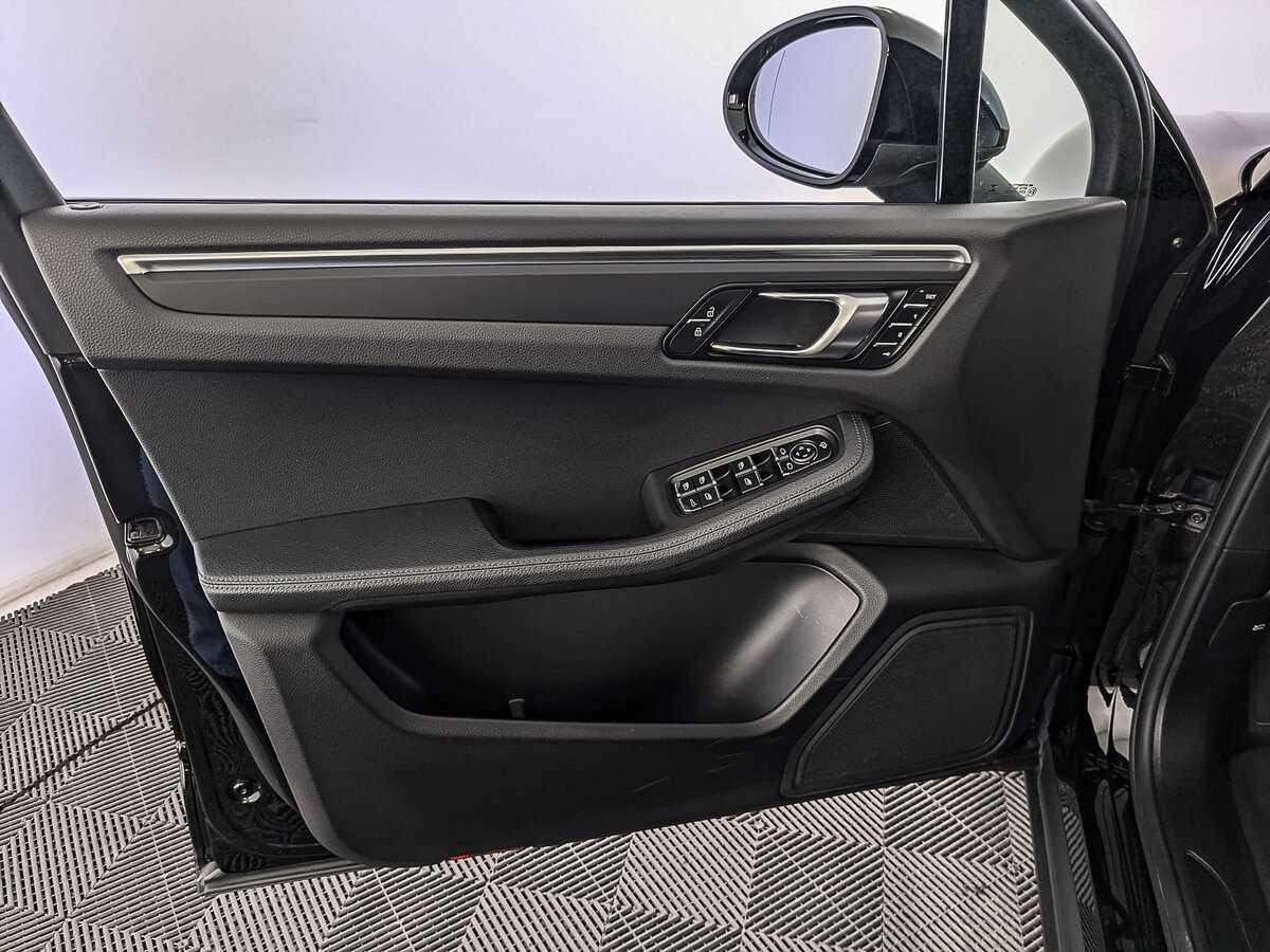 Porsche Macan с пробегом — 2019 год. Фото: #18