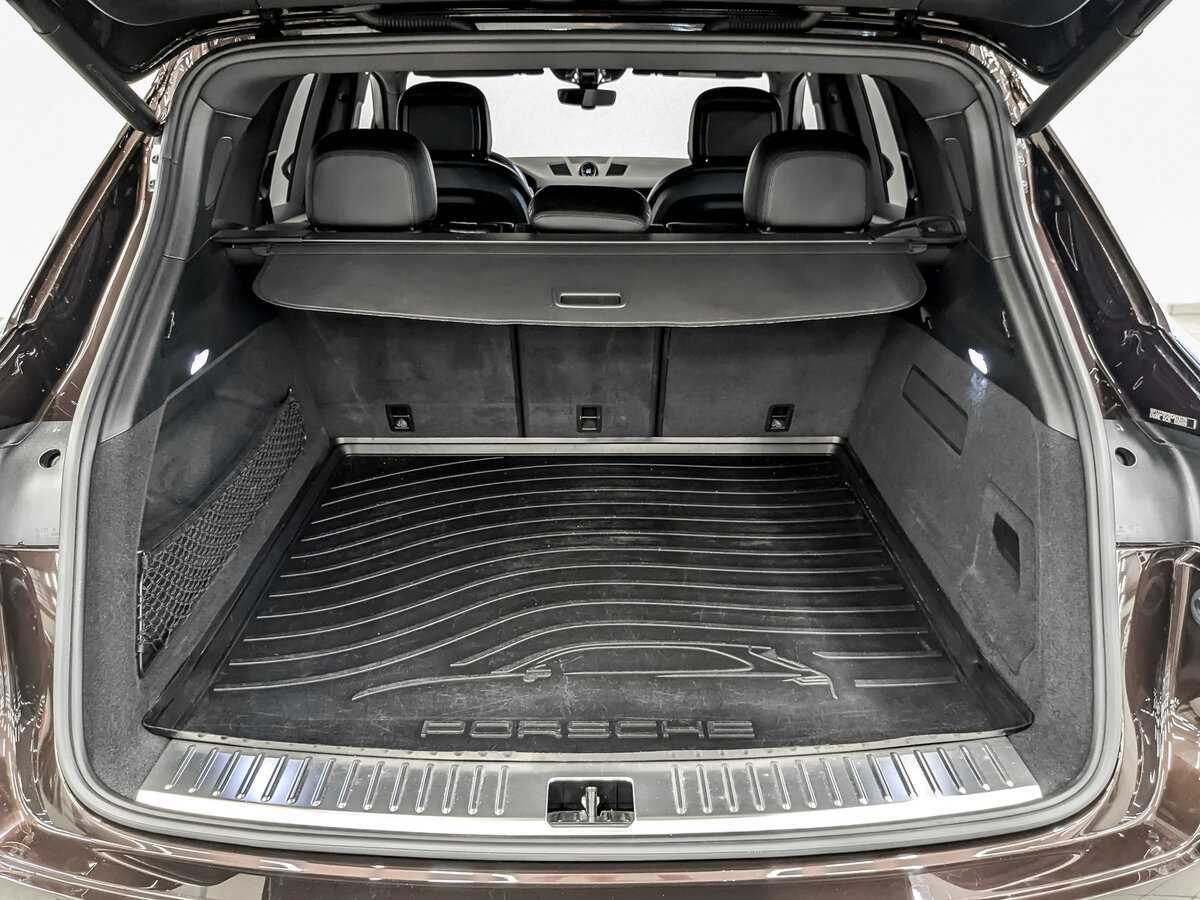 Porsche Cayenne с пробегом — 2018 год. Фото: #9