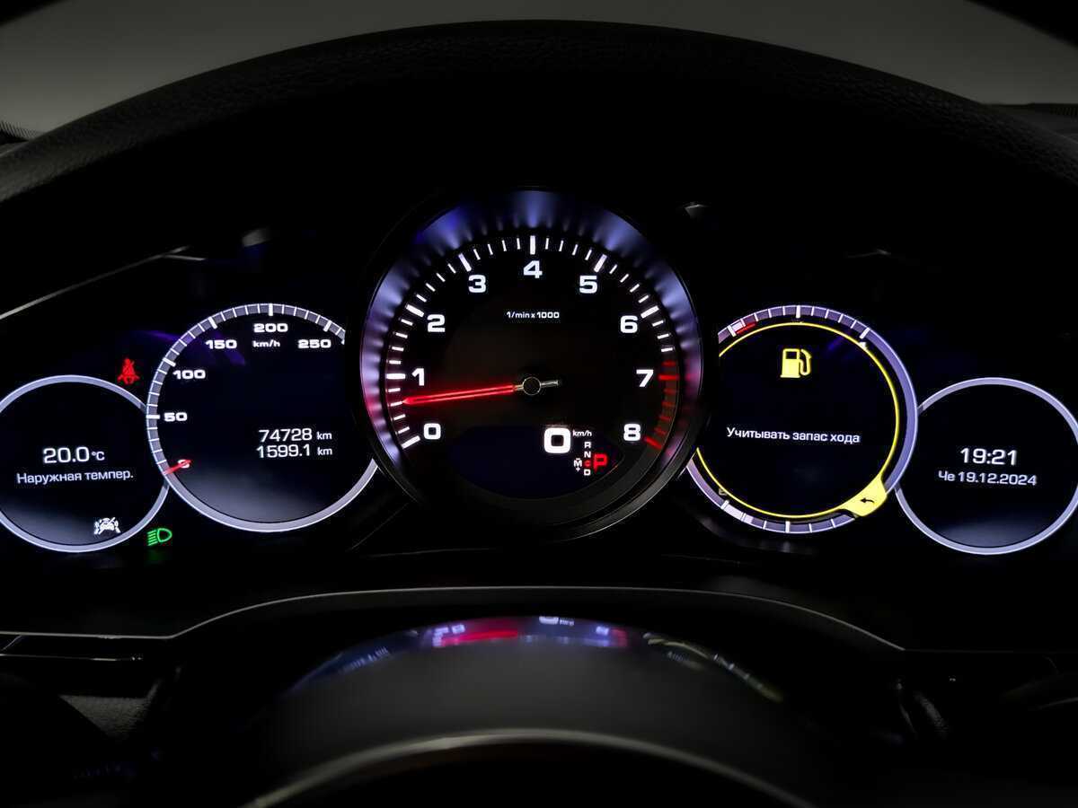 Porsche Cayenne с пробегом — 2018 год. Фото: #12