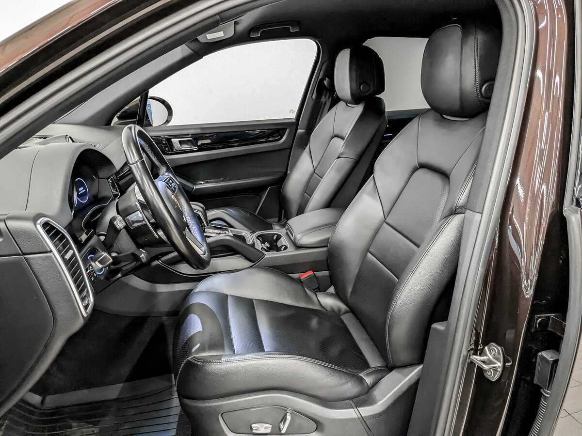 Porsche Cayenne с пробегом — 2018 год. Фото: #19