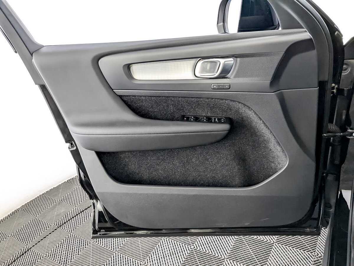 Volvo XC40 с пробегом — 2021 год. Фото: #18