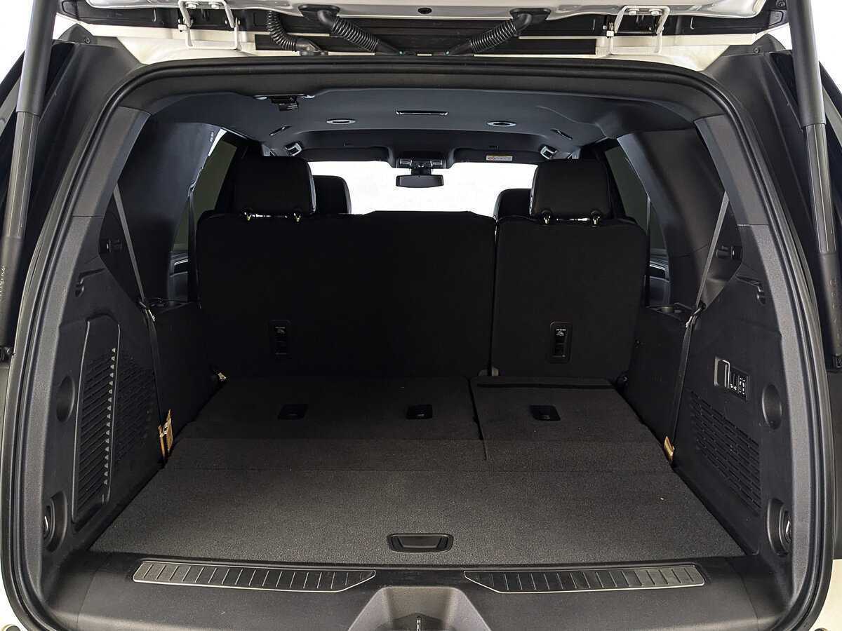 Chevrolet Tahoe с пробегом — 2021 год. Фото: #9