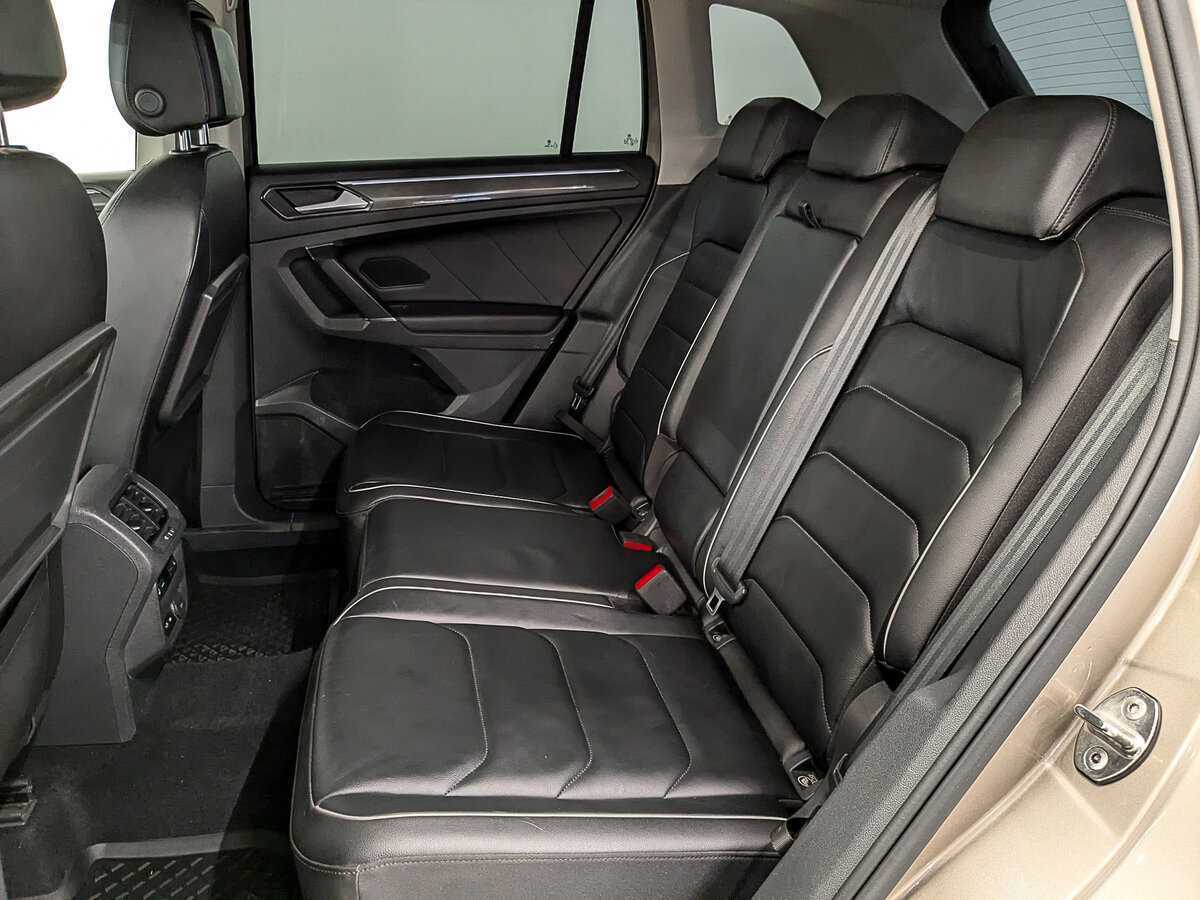 Volkswagen Tiguan с пробегом — 2018 год. Фото: #11