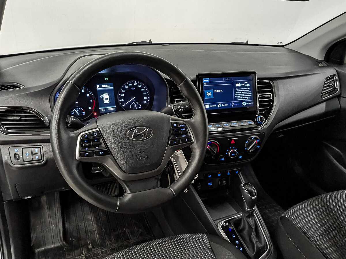 Hyundai Solaris с пробегом — 2022 год. Фото: #14