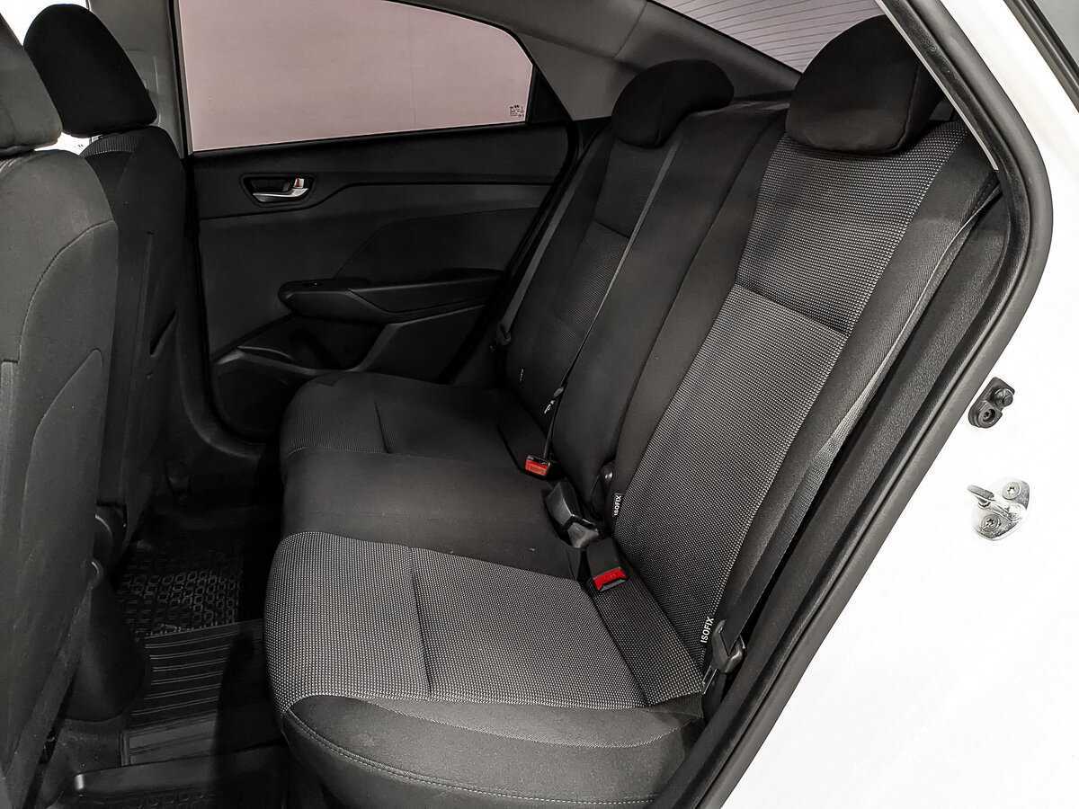 Hyundai Solaris с пробегом — 2022 год. Фото: #17