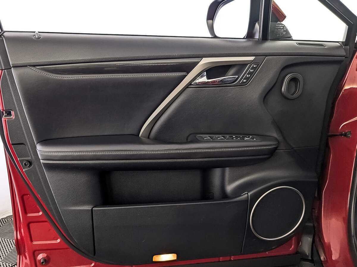 Lexus RX с пробегом — 2020 год. Фото: #16