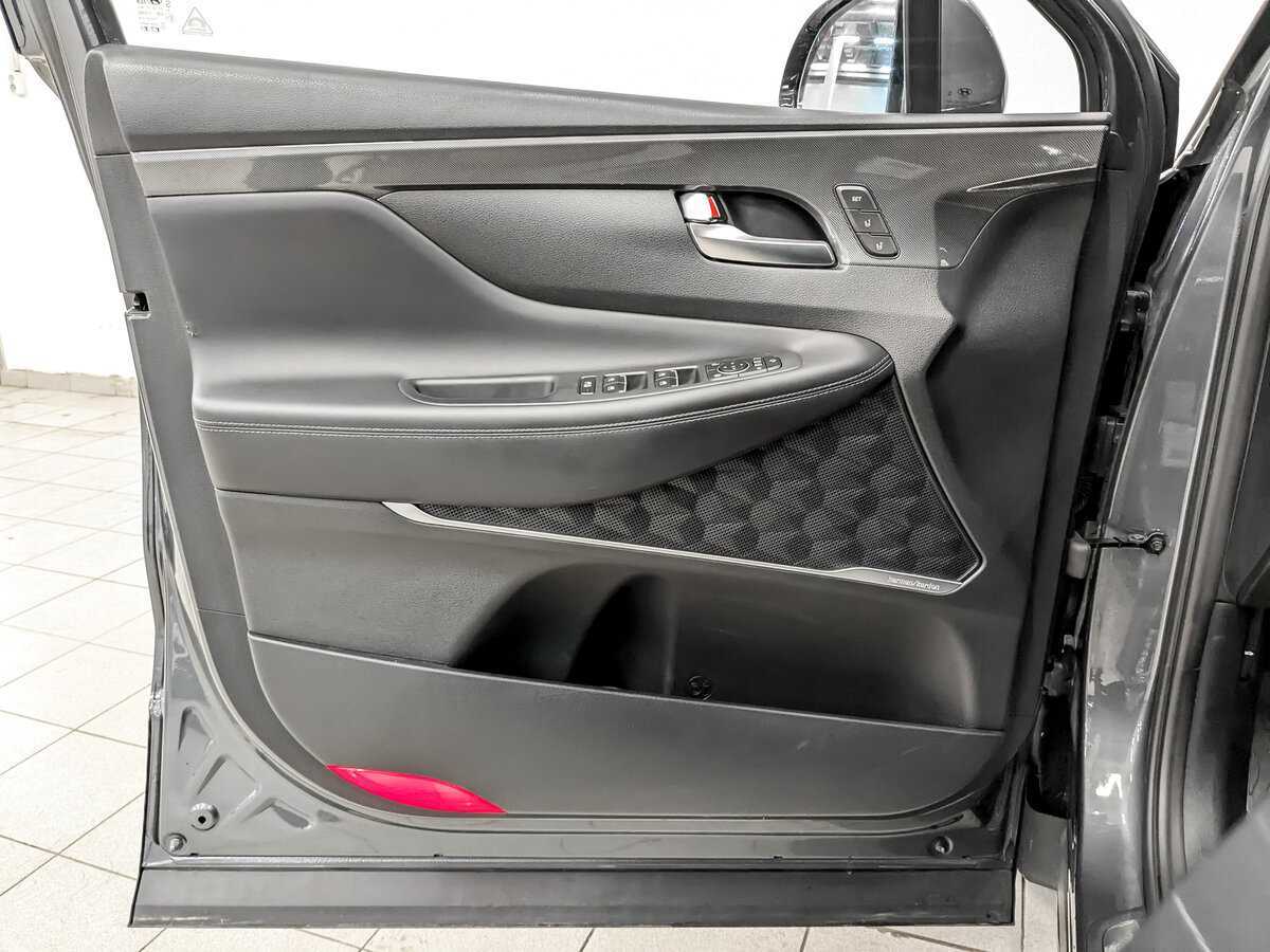 Hyundai Santa Fe с пробегом — 2021 год. Фото: #18
