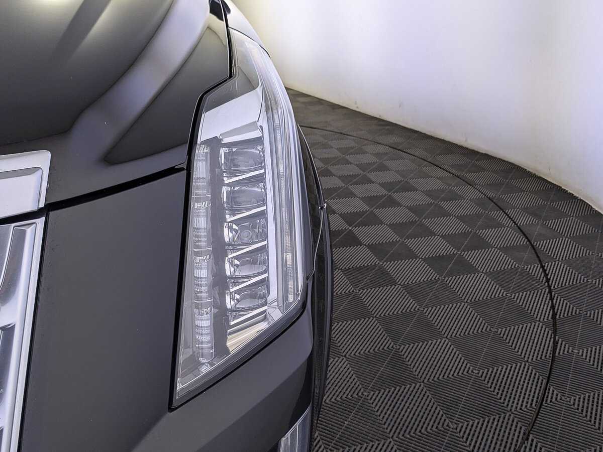 Cadillac Escalade с пробегом — 2018 год. Фото: #10