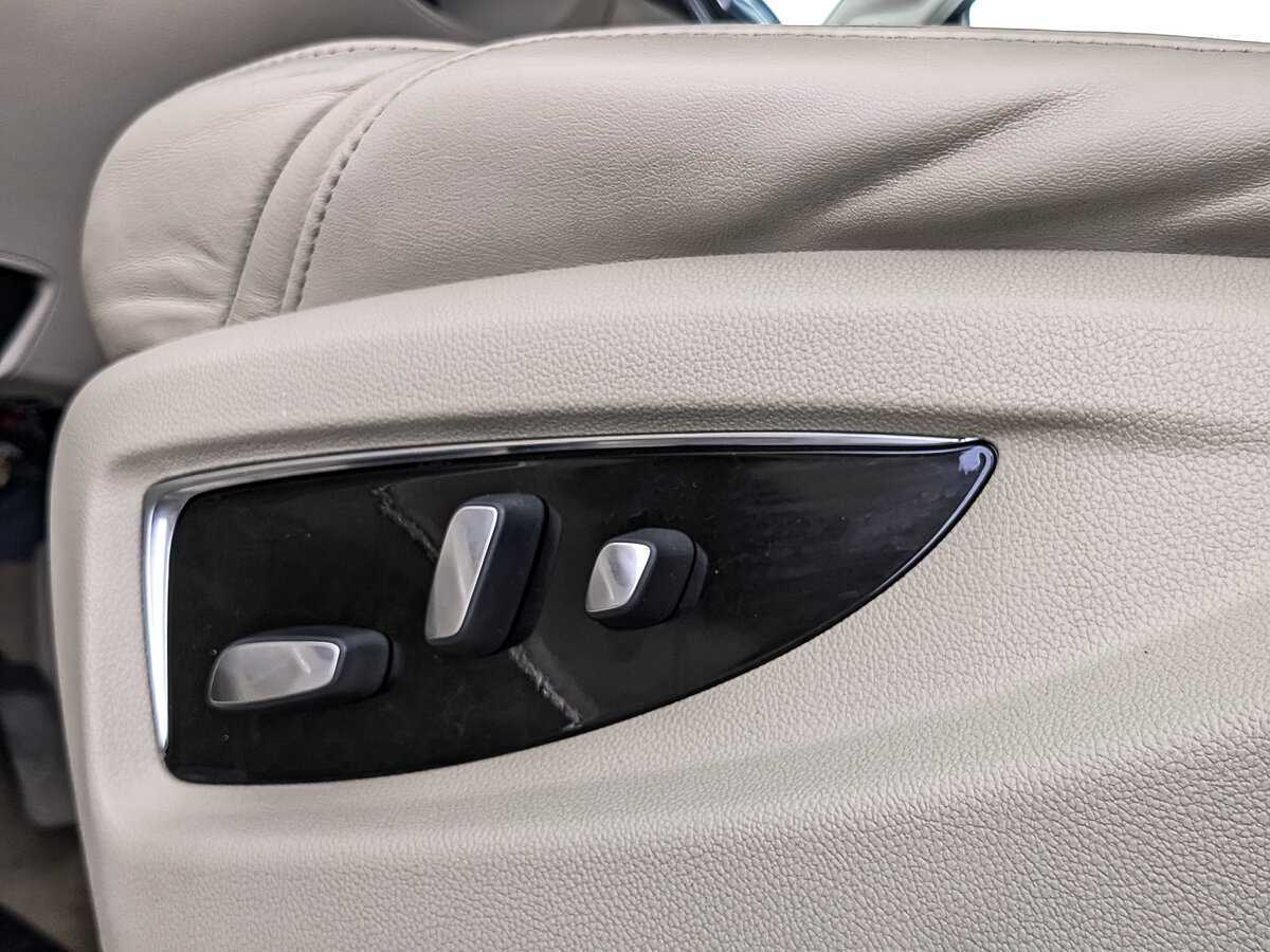 Cadillac Escalade с пробегом — 2018 год. Фото: #27