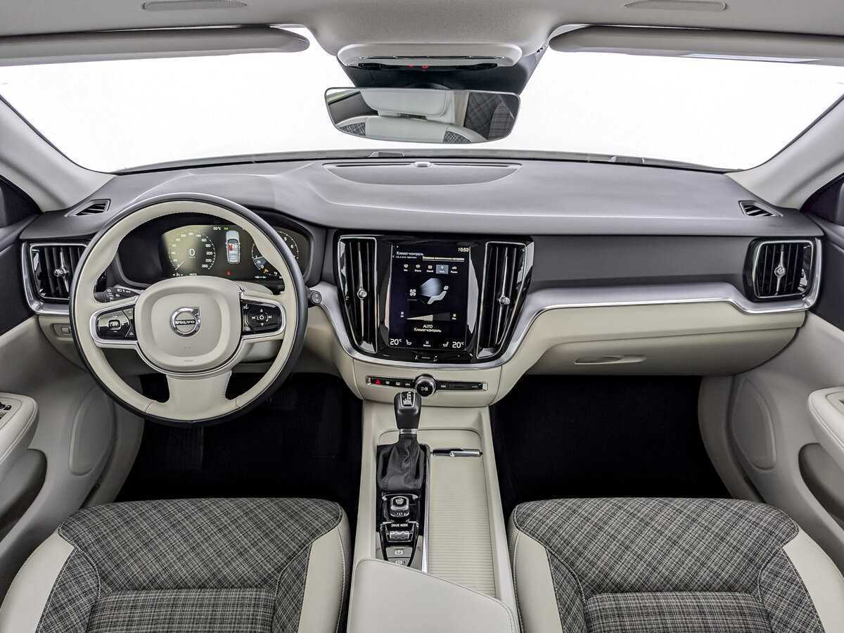 Volvo V60 Cross Country с пробегом — 2021 год. Фото: #13