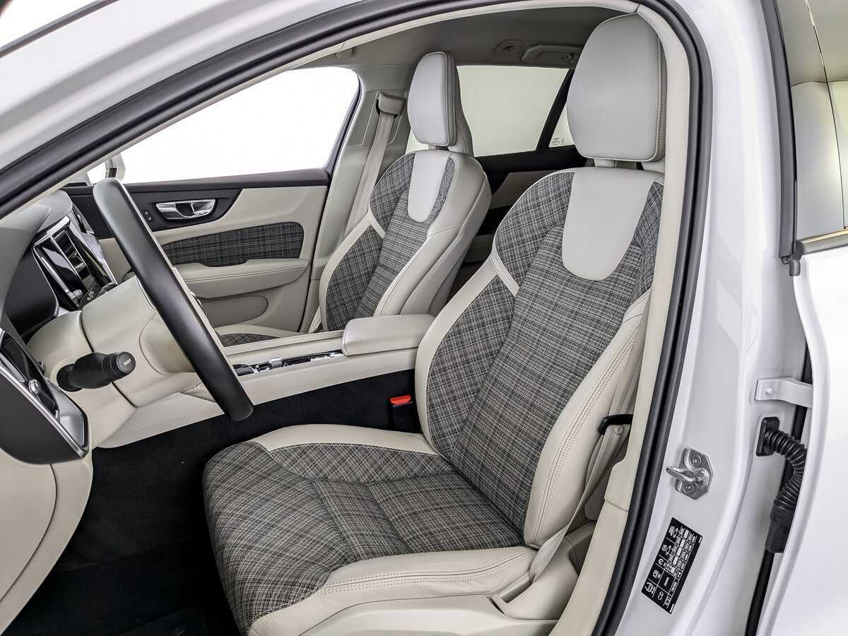 Volvo V60 Cross Country с пробегом — 2021 год. Фото: #19