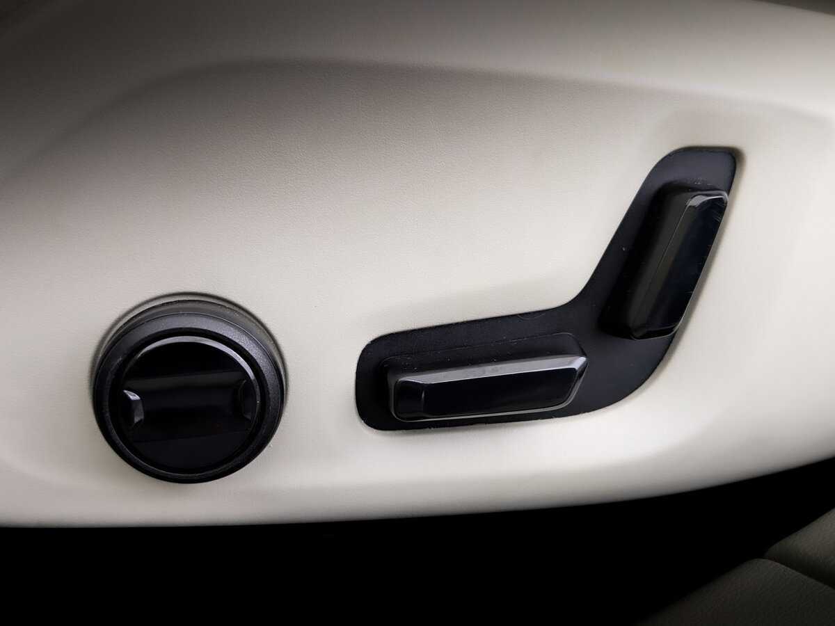 Volvo V60 Cross Country с пробегом — 2021 год. Фото: #20