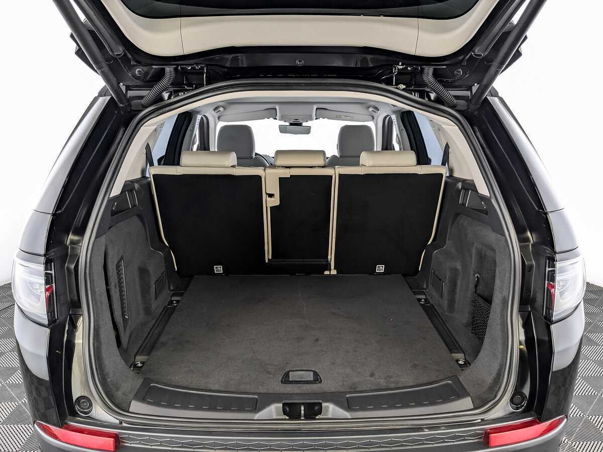 Land Rover Discovery Sport с пробегом — 2019 год. Фото: #9