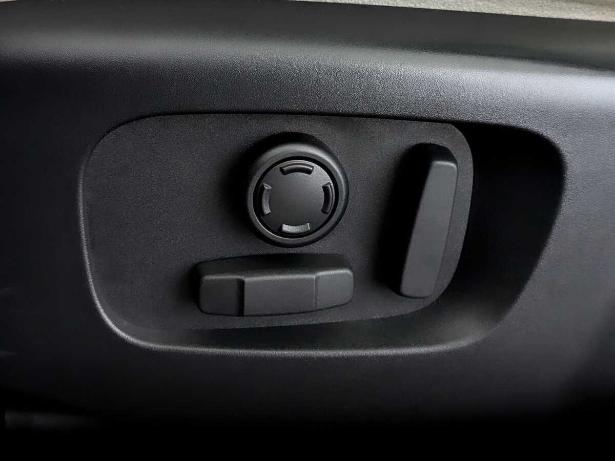 Land Rover Discovery Sport с пробегом — 2019 год. Фото: #20