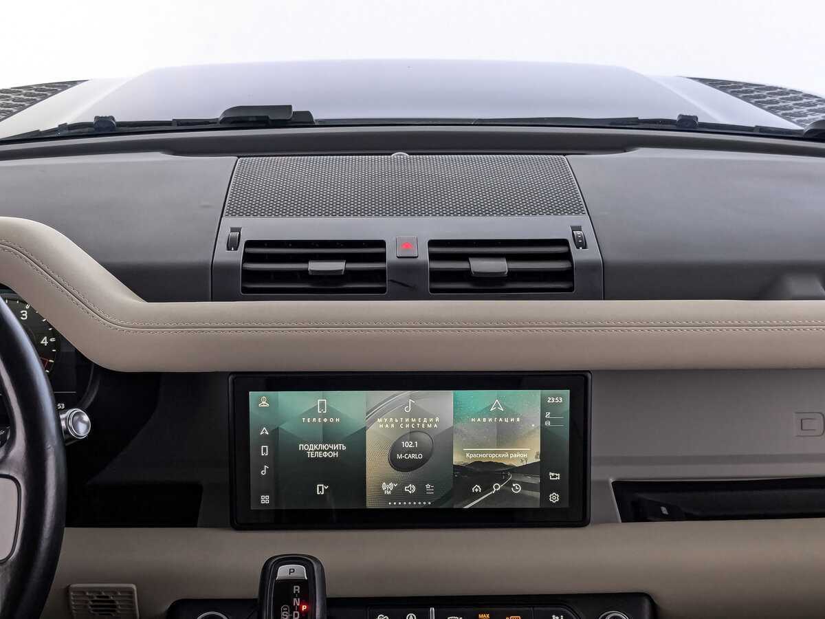 Land Rover Defender с пробегом — 2021 год. Фото: #16