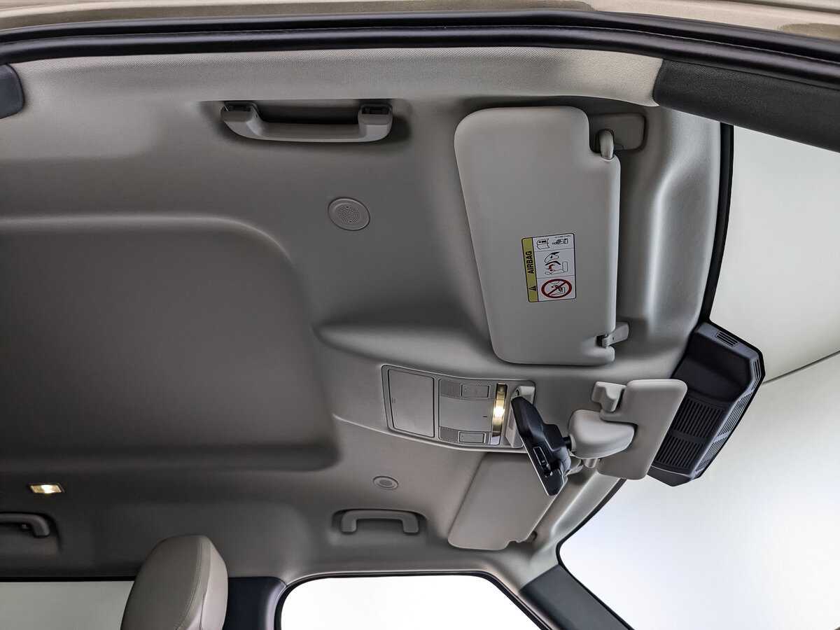 Land Rover Defender с пробегом — 2021 год. Фото: #22