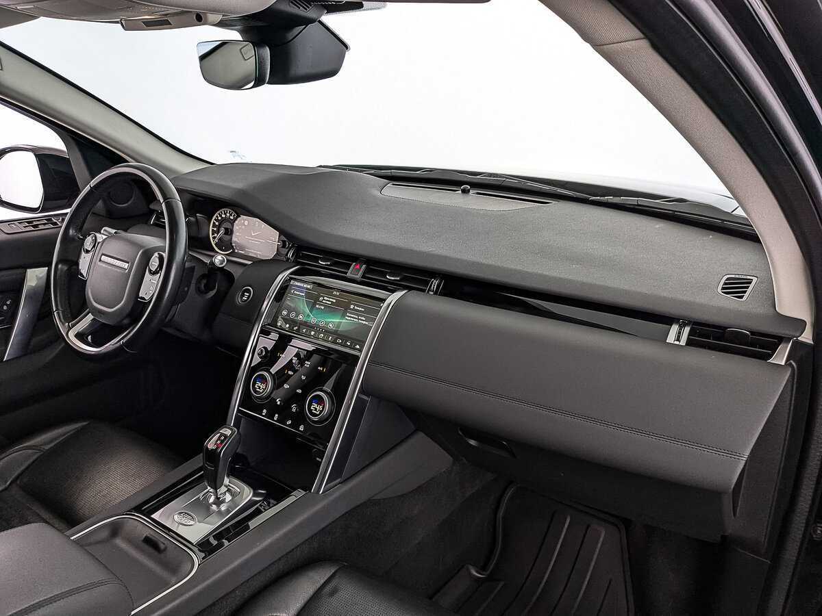 Land Rover Discovery Sport с пробегом — 2019 год. Фото: #10