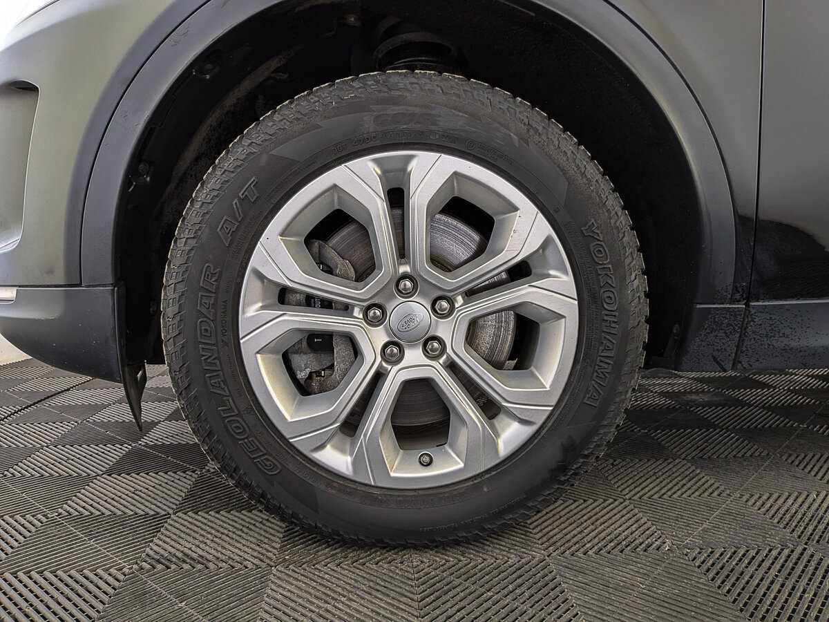 Land Rover Discovery Sport с пробегом — 2019 год. Фото: #17