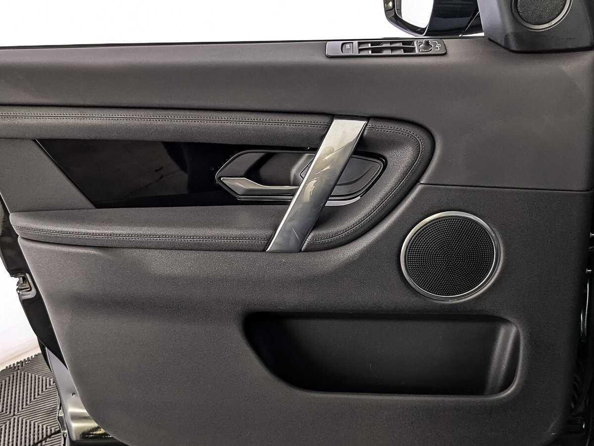 Land Rover Discovery Sport с пробегом — 2019 год. Фото: #18