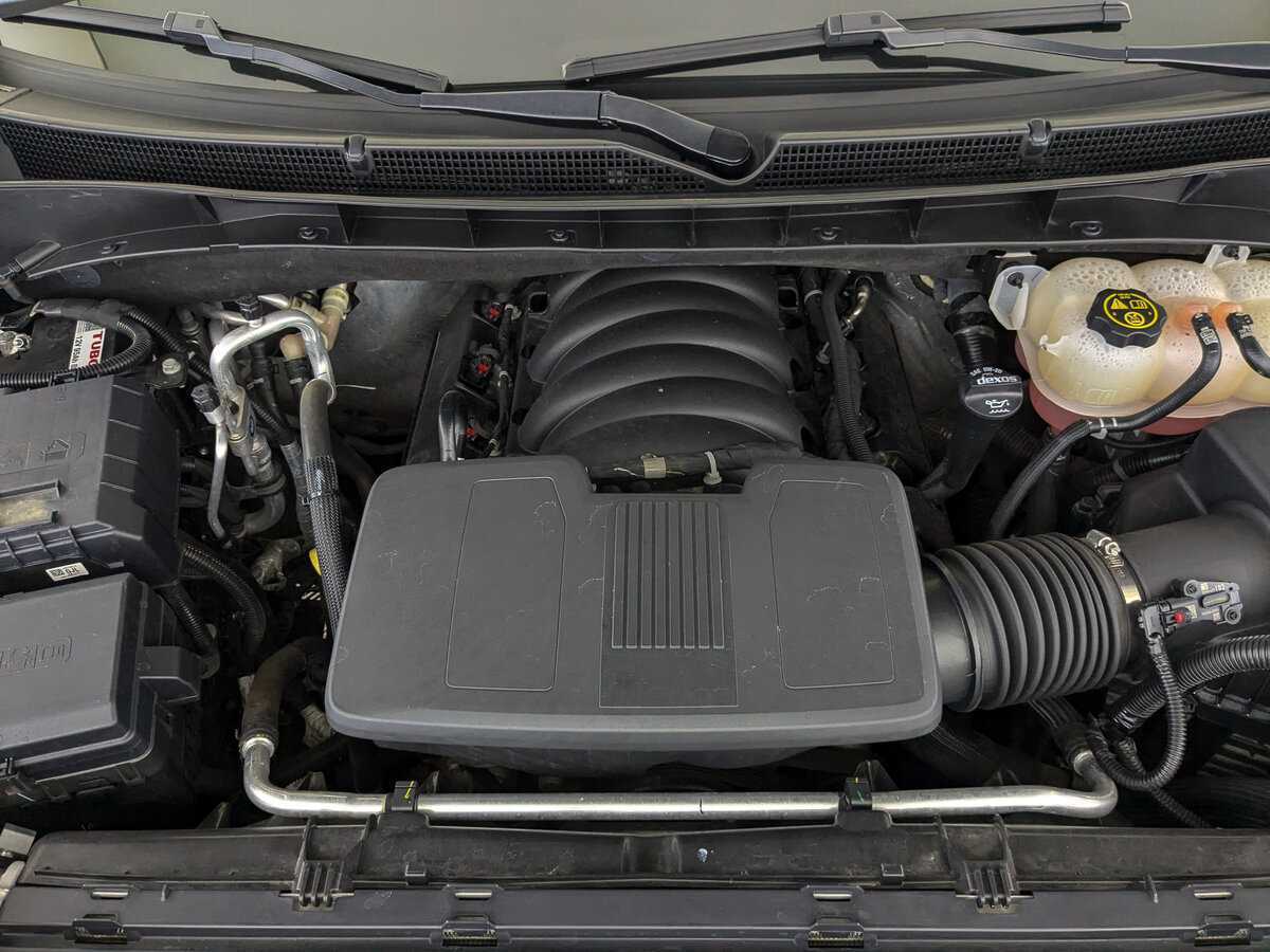 Cadillac Escalade с пробегом — 2022 год. Фото: #8