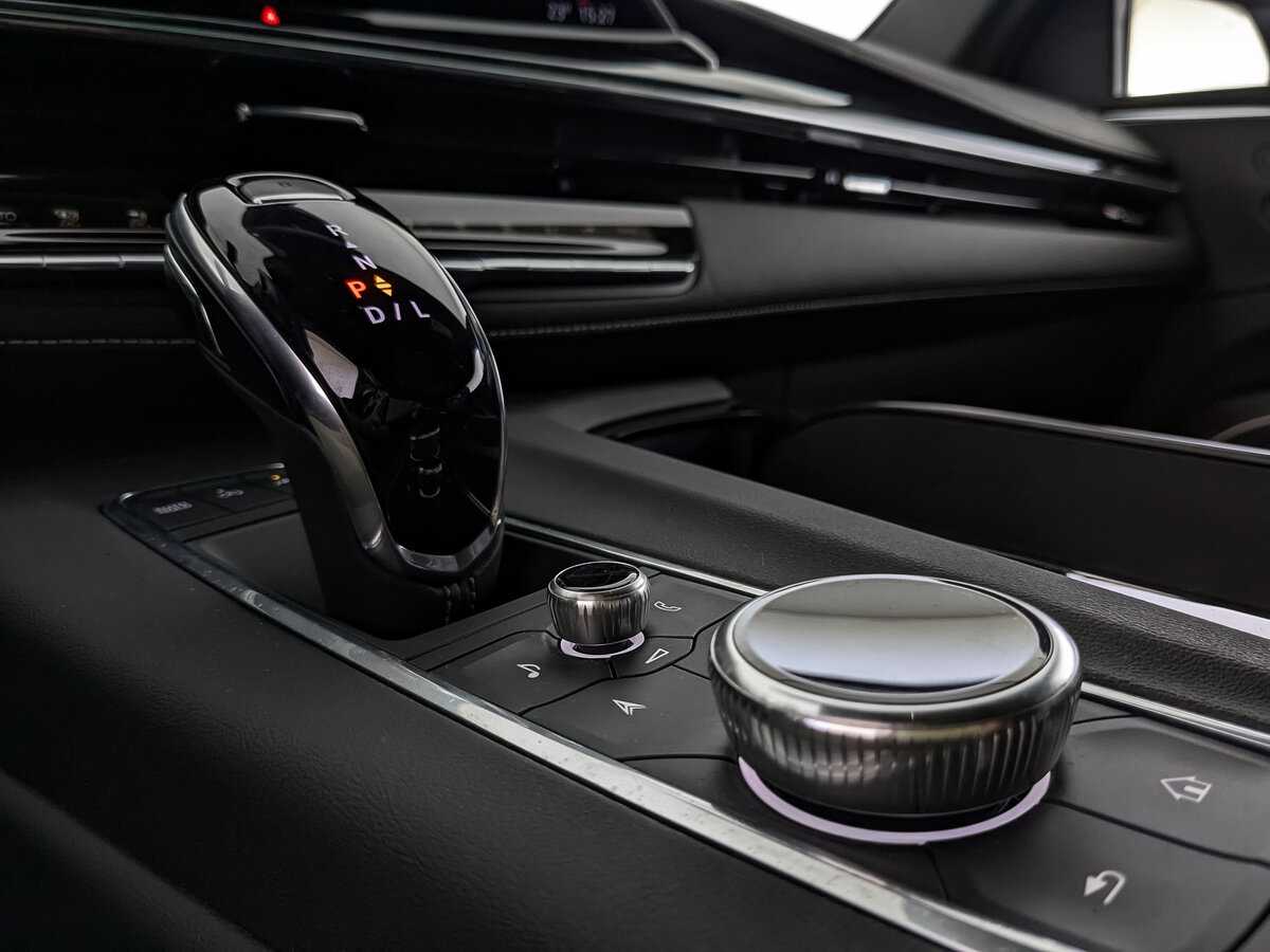 Cadillac Escalade с пробегом — 2022 год. Фото: #25