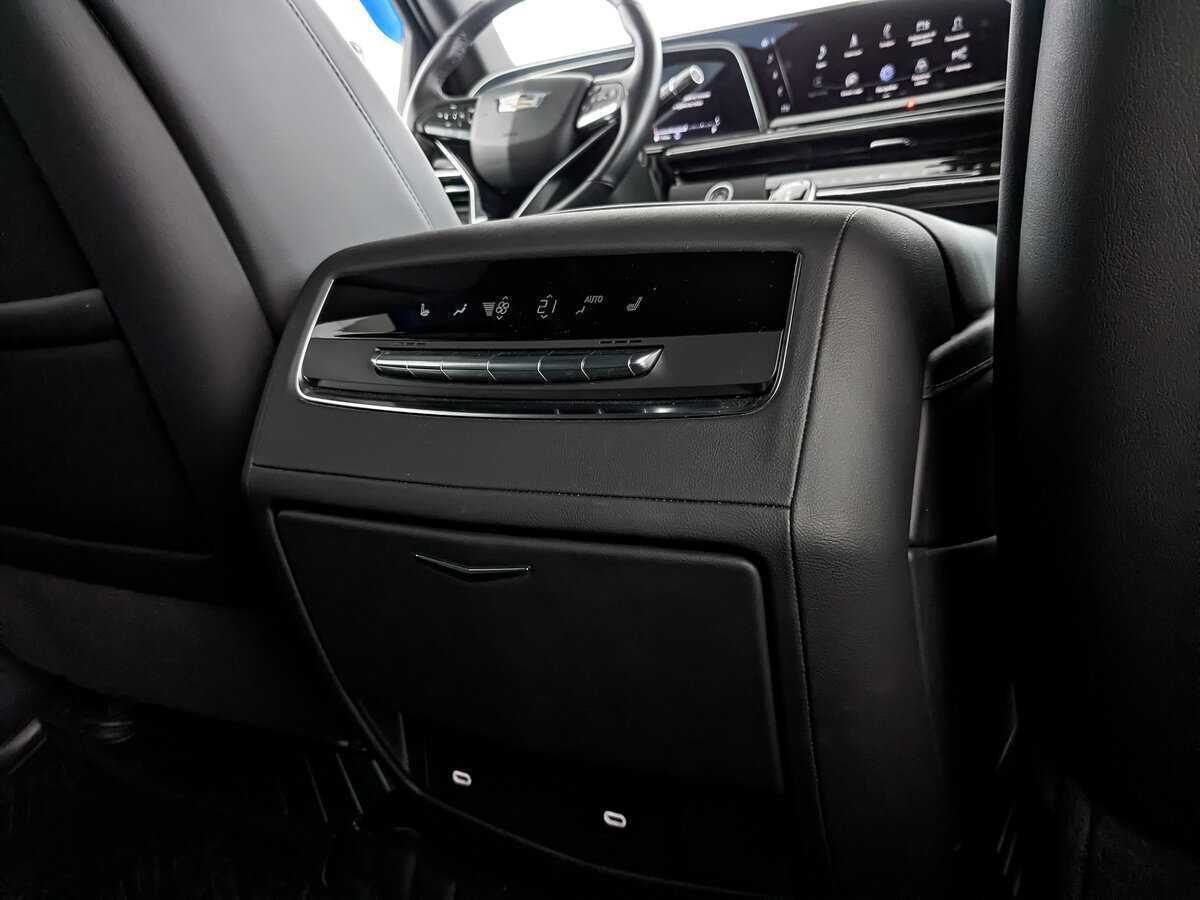 Cadillac Escalade с пробегом — 2022 год. Фото: #26