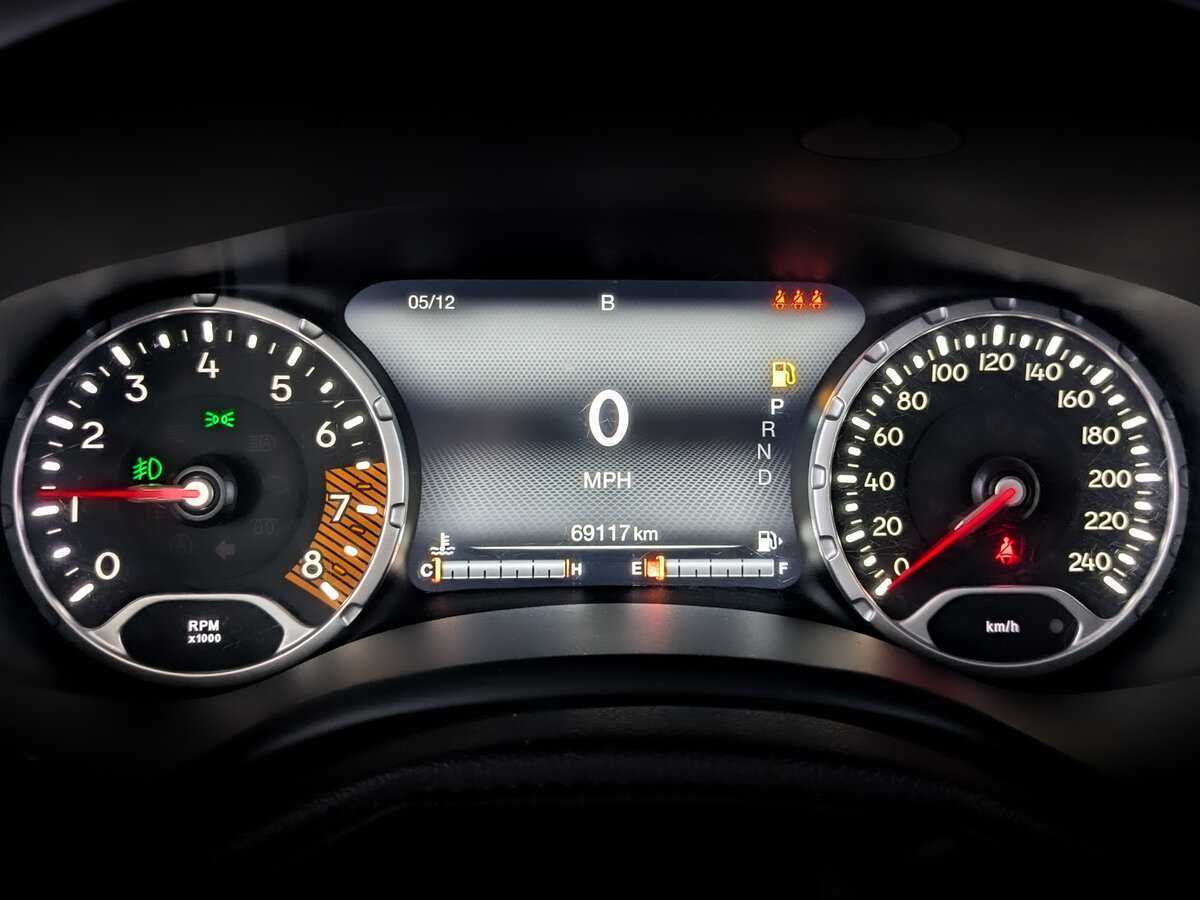 Jeep Renegade с пробегом — 2019 год. Фото: #12