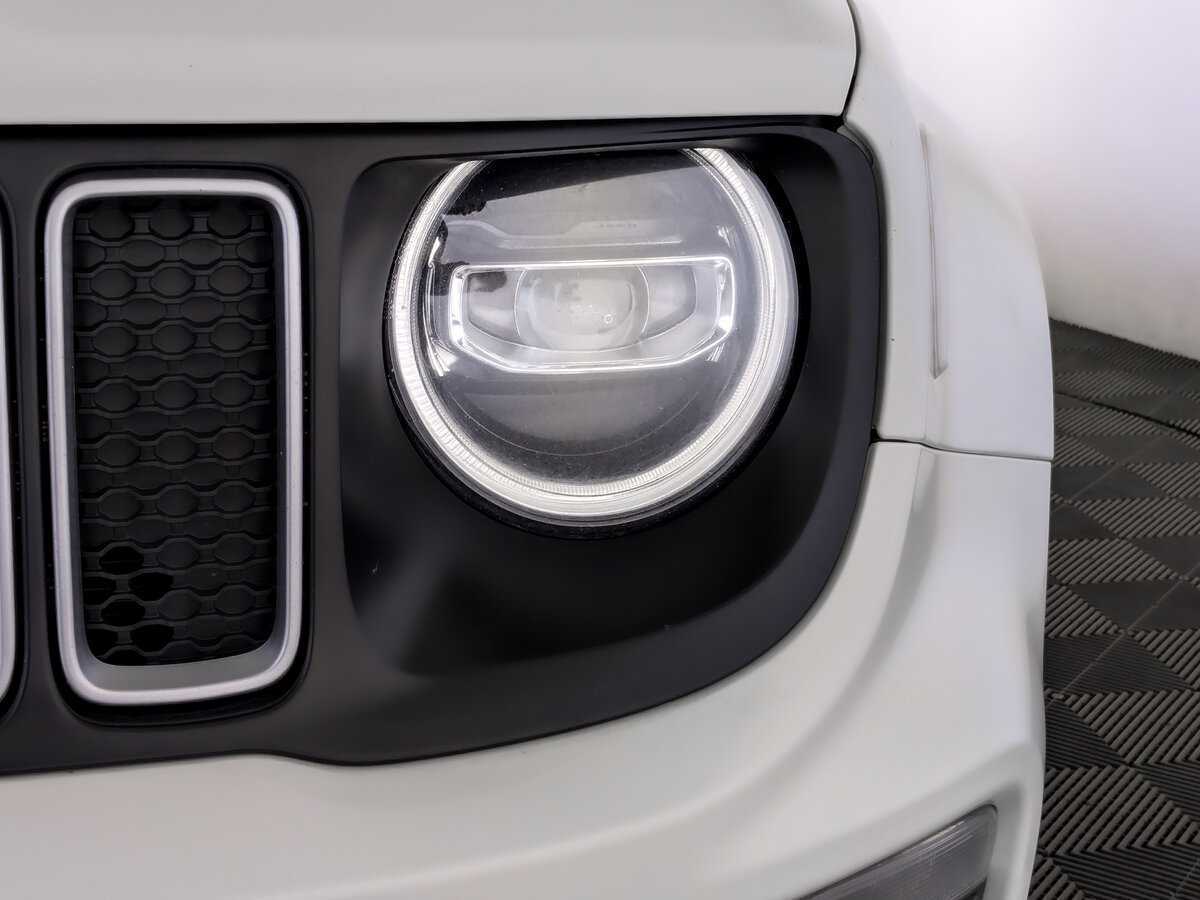 Jeep Renegade с пробегом — 2019 год. Фото: #16